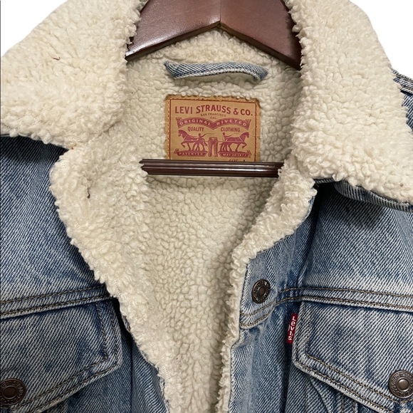Levis Sherpa denim jacket size large women - Picture 4 of 11